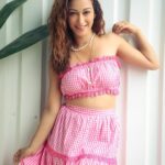 Sunayana Fozdar Instagram - Pinky Promise 💓😂 Feminine and Chic Coords from 👉🏼 @howwhenwearclothing . . . . 📷 @ibtraditionalphotography @ibphotography27
