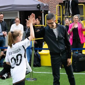 Sundar Pichai Instagram - Excited to have @dfb @dfb_frauenteam join #TeamPixel! Proud to support the German Women's National Team and work together to increase visibility for women's sports. (And thanks for letting me score a goal today:) ⚽