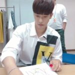 Sung Hoon Instagram - 다 그렸어? 네... (나 어릴때 미술학원 다닌 사람이예요)