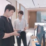 Sung Hoon Instagram - 선물은 내가 살테니 계산은 형이 하시오.. 얼른.. 어서.. 어허!