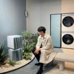 Sung Hoon Instagram - 삼성가전 둘러보기 *입장 시 발열 확인, QR코드 전자출입명부 작성 등 방역패스(접종증명·음성확인제)를 적용, 인원 수 제한 및 모든 스텝의 마스크 착용으로 사회적 거리두기 방역 수칙을 철저히 따랐습니다. #광고 #비스포크인피니트 #삼성비스포크