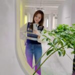 Sunny Instagram – 의상을 샵에서 입고 출발하면 기분이 좋거든요.. 거울 셀카 맛집♡