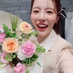Sunny Instagram - 올해 보다 더 좋은 생일은 없겠지~ 를 매년 생각하게 해주는 우리 소원♡ 그리고 가족들! 소녀시대 멤버들! 내 소중한 친구들!!! 올해는 비록 다 만나지 못하고 화면 너머로 안부를 전했지만 그 마음만은 따뜻하게 잘 전달 받았어요♡ 항상 곁에 있어주셔서 감사합니다!!!! 소중한 사람들...💖 사랑해요!!!