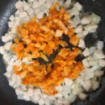 Sunny Instagram - 맨날 냥이들 아니면 셀카길래.. 간만에 요리 사진ㅎㅎ 김치크림리조또!! 쌀을 충분히 불렸으면 좋은데.. 배고파서 쫌만 불리고 했더니 많이 쫄았넹ㅋㅋㅋㅋ 리필해 먹더라도 첨 한그릇은 양심상 쫌만 푸기.....😳