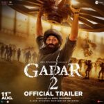 Sunny Deol Instagram - Apne parivaar aur desh ke liye, ek baar phir se Gadar machayega Tara Singh! 💥💪🏻 On the occasion of Kargil Vijay Diwas, presenting you all with #Gadar2Trailer 🔥 Trailer is out now! (Link in bio) #Gadar2 aa rahi hai bade parde par 🔥 lagane iss Independence Day! 🇮🇳 Cinemas mein 11th August se 🎞️ @zeestudiosofficial @gadarmovie_official @shariq_patel @iamsunnydeol @ameeshapatel9 @iutkarsharma @anilsharma_dir @anilsharmaprod @mithoon11 @shabinakhanofficial @quadri.sayeed @simratkaur_16 @manishwadhwa.in @mrgravitas @zeemusiccompany @zee5 @zeecinema @zee5global @imsurendersingh @indianarmy.adgpi #IndianArmy #KargilVijayDiwas #TigerHill #1971War #KargilWar #Dras #Kargil
