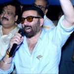 Sunny Deol Instagram - #Hyderabad, your love for Tara Singh became a cherished part of our journey! ❤️ Book your tickets! (Link in bio) #Gadar2 in cinemas now. 🎞️ @zeestudiosofficial @gadarmovie_official @iamsunnydeol @ameeshapatel9 @iutkarsharma @anilsharma_dir @anilsharmaprod @shaktimaan6963 @mithoon11 @shabinakhanofficial @quadri.sayeed @simratkaur_16 @manishwadhwa.in @hellomontysharma @mrgravitas @zeemusiccompany @zee5 @zeecinema @zee5global