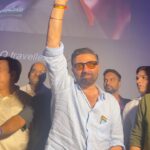Sunny Deol Instagram - A surprise visit to Hyderabad audience in today’s evening show of #Gadar2 filled my heart with joy Love you all❤️❤️❤️ #happyindependenceday