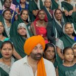 Sunny Deol Instagram - Happy Independence Day to my fellow citizens! 🇮🇳🇮🇳🇮🇳 Love your nation and your family 🤗🤗 #HappyIndependenceDay #India #HindustanZindabad #MeraBharatMahaan #JaiHind