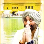 Sunny Deol Instagram - ਸਤਿਨਾਮ ਸ਼੍ਰੀ ਵਾਹਿਗੁਰੂ । Satnaam Shri Waaheguru Ji Mehar Karee 🙏🙏