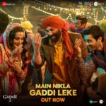 Sunny Deol Instagram - Sab faatak, sab signal yeh log tod aaye.....🚚💃🏻🤩 #MainNiklaGaddiLeke is out, tune in now. (Link in bio) #Gadar2 aa rahi hai bade parde par 🔥 lagane iss Independence Day! 🇮🇳 Cinemas mein 11th August se 🎞️ @zeestudiosofficial @gadarmovie_official @iamsunnydeol @ameeshapatel9 @iutkarsharma @anilsharma_dir @anilsharmaprod @shaktimaan6963 #AnandBakshi @mithoon11 @shamkaushal09 @shabinakhanofficial @uditnarayanmusic @adityanarayanofficial #UttamSingh @quadri.sayeed @simratkaur_16 @manishwadhwa.in @hellomontysharma @mrgravitas @zee5 @zeecinema @zee5global @royalenfield @royalenfieldtribe @sidlal #RetroOnReels