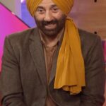 Sunny Deol Instagram - Exclusive #ReelWalaTrailer ke baad real wala LIVE toh banta tha! 🤩 A historic moment for us as we collaborated with Meta for an exclusive reel trailer for the first time in India. 🔥 Thank you, @meta, for having our Tara Singh and for and to the amazing audience who showed us immense love. 🫶🏻 #Gadar2Trailer out now! #Gadar2 aa rahi hai bade parde par 🔥 lagane iss Independence Day! 🇮🇳 Cinemas mein 11th August se