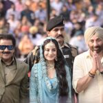 Sunny Deol Instagram - Was honoured to witness the Retreat ceremony at the Attari Border with the illustrious @bsf_punjab_frontier @bsf_india . Loved the energy & the fervour with which the atmosphere was filled with emphatic chants of #hindustanzindabad Thank you all. Jai Hind! Attari Wagah Indo-Pak Border India Side, Amritsar