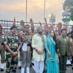 Sunny Deol Instagram - Was honoured to witness the Retreat ceremony at the Attari Border with the illustrious @bsf_punjab_frontier @bsf_india . Loved the energy & the fervour with which the atmosphere was filled with emphatic chants of #hindustanzindabad Thank you all. Jai Hind! Attari Wagah Indo-Pak Border India Side, Amritsar