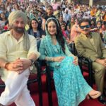 Sunny Deol Instagram - Was honoured to witness the Retreat ceremony at the Attari Border with the illustrious @bsf_punjab_frontier @bsf_india . Loved the energy & the fervour with which the atmosphere was filled with emphatic chants of #hindustanzindabad Thank you all. Jai Hind! Attari Wagah Indo-Pak Border India Side, Amritsar