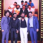 Sunny Deol Instagram - All smiles…. Forever! Some moments from #ZeeCineAwards Night, was fun and emotional to recreate memories and be all on the stage TOGETHER and celebrate us!! ❤️❤️❤️ Congratulations to Bob and Rajveer, proud moment for all of us.
