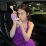 Supassra Thanachat Instagram - One day with me!🩷😋 ลุคสบายๆ โชส์ผิวสวยด้วย Airy Matte จาก @cute_press เช้าถึงเย็นเมคอัพก็ไม่มีหลุด เพราะ Make Up Fixing Spray ตัวดัง ช่วยล็อกเมคอัพให้ติดทนทั้งวัน หาซื้อได้ที่ Cute Press Shop และตัวแทนจำหน่ายทั่วประเทศ #AiryMattePowder #แป้งเปลี่ยนผิว #CutePress