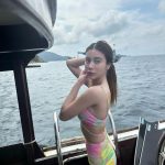 Supassra Thanachat Instagram - 🏝️🐢🩷 Bare face & the sea 🌊🧜🏻‍♀️🫶🏻 🛶 @thejourney_kohta0 อ่าวลึก เกาะเต่า