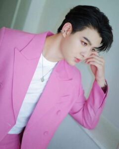 Suppapong Udomkaewkanjana Instagram - Happy Valentine’s day 😘🥰 #Saint_sup #MingEr