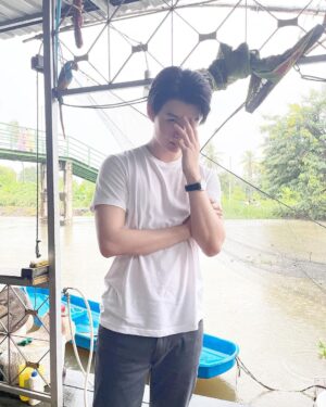 Suppapong Udomkaewkanjana Instagram - สำหรับหลังจากฝนตกวันนี้แล้วว่าง #Saint_sup #MingEr