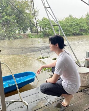 Suppapong Udomkaewkanjana Instagram - สำหรับหลังจากฝนตกวันนี้แล้วว่าง #Saint_sup #MingEr