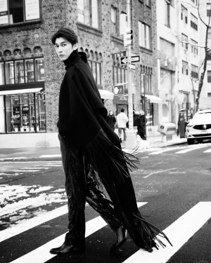 Suppasit Jongcheveevat Instagram - Back to NYC ☃️ @michaelkors 
#MewTulxMichaelkors