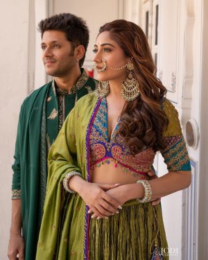 Surbhi Chandna Instagram - Mohabbat Hui
Teri Yaadon Se Bhi 
Mere Haathon Pe Haa 
Tera Naam Likha..

Photographer @jodiclickers.co 
Mehndi By @bridalmehndiqueen 

Surbhis Stying & Designers Column

Outfit: @labelnitibothra
Pr: @wedding_trip_
Nath : @mortantra
Earrings & kadas: @azotiique
On the Feet: @urbanswayofficial @spiffypublicrelations
Stylist: @stylebysaachivj
Styling Team: @styledbynikinagda @sanzimehta777
Styling intern: @muskaanparakh
Glam @makeupbypratiba & team

Karans Styling& Designers Column 
Outfit @kalpraag @oakpinionpr
Style Consultant & PR @pranavi_chandna
 
Publicist @planetmediapr @nidhig14

Event planners @intimateaffairsbyrt 

#sukar #estd2010
