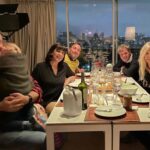 Susana Giménez Instagram - Me encantó volver a verlos después de tanto tiempo. Como siempre nos reímos hasta desmayarnos. @llamameantiguo @marley_ok @mirko_ok @negropolisok @federicohoff @fedelevrino . . . #fun #friends #susanagimenez