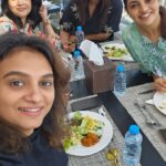 Swasika Instagram - Nikhila's favorite cheese cake😋😋 . . #besties #friendship #shopping #hodophiles #yummy #fun #enjoying #milkcake #cheesecake Qatar - Doha