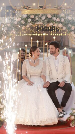 Swasika Instagram - Thank you Everyone for the love for Swasamay.❤️ Happy to have performed Swasamay live for Dears @swasikavj & @premjacob06 on their Wedding Reception Night ! 
Beautifully captured by @abi_fine_shooters ❤️
.
.
.
#swasika #swasikavj #swasamay #premjacob #sonymohan #gouthamvincent #malayalamcinema #malayalamsong #malayalamlovestatus