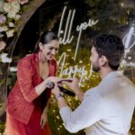 Swasika Instagram - The First Official Proposal 🥰🥰🥰 Mua : @abilashchickumakeupartist Swasikas Costume: @thantrek.design.couture Prem's Costume: @men_in_q_wedding Styling: @amal_gop Photography: @paper_plane_wedding Events : @pakyoweddings #ps4ever #psforever #swasikaprem #prem #wedding #love #marriage #loveisintheair #shoot #actors Cherai Beach, Kochi