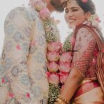 Swasika Instagram - @swasikavj & @premjacob06 Best friends wedding day and we are full of joy 😂🤣💕👏😘😊 #psforever❤️ #wedding #marriagereception #dance #destinationwedding #enjoyinglife #bestfriends #fullofjoy #reception #ethnic #positivevibes #family #bride #bridegroom #dancers #party #marriagefunction #friendswedding #weddingday #celebrations #celebrationtime #indian #seethafamily Indriya Beach Resort and Spa, Cherai, Kochi
