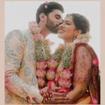 Swasika Instagram - PREM&SWASIKA Decided to do life together ❤️ Photography: @weddingbellsphotography Mua for Swasika : @abilashchickumakeupartist Mua for Prem : @makeoverbykichu Styling for swasika: @abilashchickumakeupartist Styling for prem: @amal_gop Special thanks : @nithinsuresh_su Blouse and dupatta : @jazaashdesignstudio Saree : @kanchivaram.in Prem’s dress : @men_in_q_wedding Ornaments: @ttdevassy Garland: @blackgold_designingstudio Events. @oyster_events_ Shot on: @canonindia_official #swasikavj #swasika #premjacob #wedding #ps4ever #swasamay Indriya Beach Resort and Spa, Cherai, Kochi