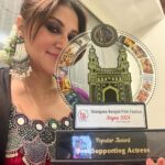 Swastika Mukherjee Instagram - We are the happiest when we receive accolades for our hard work. I just got TWO 🌹🌹 Best supporting actress JURY Best supporting actress POPULAR for my film #BijoyarPore at the Telengana Bengali Film Festival. Thank you @abhijitsridasofficial for trusting me with Mrinmoyee. A film is always a team effort. It’s a win for the team. . Thank you @sumanakanjilal di for having me over. And cheers to the entire team of @bangaleesamity_hyderabad for the warmth and love 💝 Thank you @nupurkanoi for being there with me on my special day. Outfit - @nupurkanoiofficial @nupurkanoi Make up - @prosenjit4867 Hair - yours truly Hyderabad