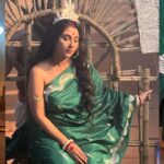 Swastika Mukherjee Instagram - BIJOYAR PORE running in THEATRES! Book your tickets and watch it if you haven’t already. Thank you @designsbymitanghosh for this gorgeous Banarasi 🌸 Styled by @rabhisek Mua : @prosenjit4867 Hair : @mallicknita.bigbi #bijoyarpore #cinema #films2024 Kolkata