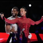 Swizz Beatz Instagram - Y’all talking about the wrong damn thing !!! y’all don’t see that amazing dress covering the entire stadium ⚡️🚨😂😂😮‍💨😮‍💨😮‍💨😮‍💨 Tonight’s performance was nothing but amazing with 2 amazing Giants ! Congrats @usher and my love @aliciakeys that song is a classic 🤍 We don’t do negative vibes on this side we make history ✌🏽 Go see GIANTS at @brooklynmuseum it’s open until July blessings 🙏🏽🙏🏽🙏🏽🙏🏽🙏🏽🙏🏽🙏🏽
