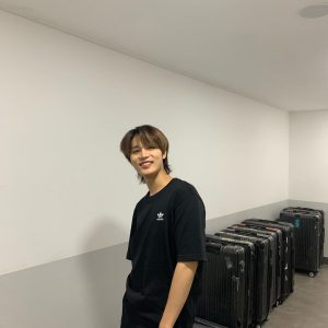 Taeil Instagram - 시즈니 또 봐용🌝