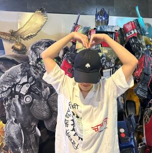 Taeil Instagram - 오늘은 세상에서 제가 가장 행복한 사람인가봐요! 시즈니 많은 축하 너무너무 감사해요💛💚💛