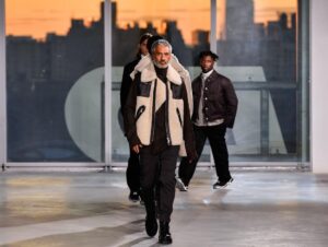 Taika Waititi Instagram - Part of me is sad the writers strike is over because I really feel like I'd found a new career as A MODEL FOR HERMÈS AT NEW YORK FASHION WEEK. Oops caps lock was on.
Look at the intensity. Look at the focus. Look at the clothes. Look at the whole Taika. It's insane that there's literally nothing I can't do. Including dying. Wow. 
Thanks to @hermes for the love and thank you to @jeanneyangstyle for blackmailing them into letting me walk. Hollywood is boring and fashion is life. Byeeee mortals! 💥🤙🏽🤷🏽‍♂️💜🗽