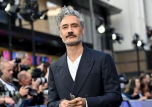Taika Waititi Instagram - Haha no, I'm not using my model status to launch my own scent derived from Taika musk extracted at the source.... This is actually me at the London premiere of Pixar's LIGHTYEAR, in which I'm basically the LEAD CHARACTERfeaturedextra. If you hate Thor and Marvel you're gonna love this! Either way, I WIN, suckers!! 
💥💥💥🚀🚀🚀🗽🗽🗽
Clothes: @giorgioarmani 
Stylz: @jeanneyangstyle 
📸: tag yourself, baby!