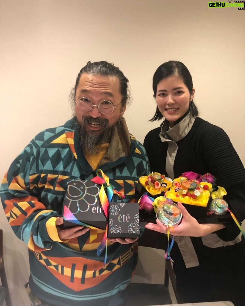 Takashi Murakami Instagram - We held a dinner party for my exhibition “Takashi Murakami Mononoke Kyoto” on February 2 from 8 to 10pm. There, the guests were invited to take home a chestnut cake from Natsuko Shoji’s restaurant, été. Natsuko stayed at the venue, Hyatt Regency in Kyoto, for 3 days leading up to the event to make 300 sets. I would like to thank her sincerely. We started working with Natsuko Shoji at the beginning of the pandemic—first in March 2020, when we collaborated on her cake, Fleurs d’été (mango), and chocolates. After that, we were invited to have dinner at her restaurant, a very small establishment that only seats 6 people, with a menu of continuous surprises. Your party absolutely had to be 6 people. It was already an extremely exclusive establishment, but then, in the blink of an eye, she became a world-renowned chef. But because we have known each other since early in her career, she kindly accommodated our request this time. Everyone is of course excited during the party, but I think the true value of a party is tested when people reflect on it on their way home or at home afterwards. In that sense, the cake that Natsuko created for us is a work of art that will rewrite your memories with something even more wonderful when you take a bite. Natsuko-san, who lives in Japan, is the one and only, super-duper genius. I am so lucky that I got to know her. And I am truly grateful for her contribution for this event. Thank you so much. & The sponsor of this project was @hublot @hublot_japan 🙇‍♂ @natsuko.ete @ete.restraurant @takashimurakami_mononoke_kyoto by. @hublot #kyotocitykyoceramuseumofart #kyoto #art #mononokekyoto #TakashiMurakami