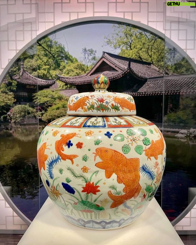 Takashi Murakami Instagram - If you’ve walked through our collection galleries before, you may notice a very familiar Ming dynasty Chinese porcelain jar in #MurakamiMonsterized. On view for the first time, this is one of several new works Murakami created for this exhibition. Murakami’s love of ceramics led him to start translating their designs into paintings, beginning with his monumental blue and white Qinghua series which are also part of this exhibition. Inspired to make a painting of our lidded jar, exhibition curator Laura Allen brought photos of the artwork to his studio in 2019. 🏛 See this new painting by Murakami then head to the second floor galleries to see the original lidded jar that inspired him. But be sure to visit soon! The last day to see “Murakami: Monsterized” is Feb. 12. #MuseumDifferently #AsianArtMuseum #TakashiMurakami Asian Art Museum