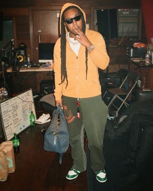 Takeoff Instagram - He think he fucking my bitch... nigga dat bitch for rent $ ✌🏾