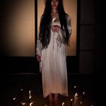 Taksaorn Paksukcharern Instagram - I’m not gonna hurt you 🕯🖤 #HappyHalloween Make up @yiim_makeup @mossomee Hair @noppasitt.vote @jeabjeab_jp Stylist @tuntunn @phynthilap @kkai.kn Photographer @roroko @kob.piyachat1565 & พี่แมนผู้ไม่มีไอจี Studio Newbrain