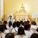 Taksaorn Paksukcharern Instagram - ขอบพระคุณอาจารย์ช้างที่ให้แอฟได้ร่วมพิธีสวดนพเคราะห์ดาวราหูย้ายราศีค่ะ 🤍🙏🤍 @morchang ได้ไหว้ด้วยกันในวันเกิดเพื่อนรัก @thanikan_oum และดีใจได้เจอเชอรี่ด้วยนะคะ @cherrykhemupsorn 😊 วัดสระเกศ ราชวรมหาวิหาร ภูเขาทอง