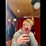 Takuya Kimura Instagram - ⁡ ⁡ ⁡ 「おはようございます！ 今日は5時からの撮影。 現場に来たら、既に沢山のスタッフやキャストの皆さんが待機してくださってます。ありがたい」 ⁡ 拓哉 #木村拓哉#TakuyaKimura