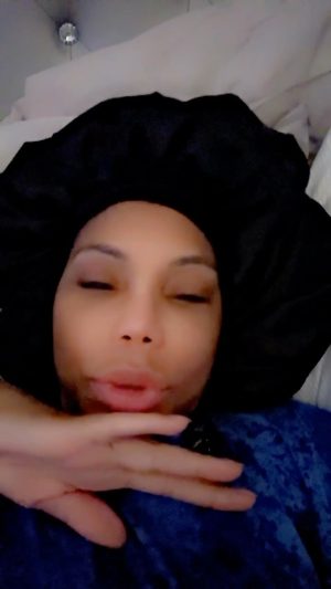 Tamar Braxton Instagram - Lord I HATE IT!!! I HATE what’s going on but I trust you 100 percent!! So while I’m here, while I don’t understand bring me peace over the situation cause I know you are doing something that is for my good. 🙏🏼✨