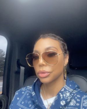 Tamar Braxton Instagram - #whatsunderyourwig 😩 I had to chop my hair off cause I simply wasn’t taking care of it🤷🏽‍♀️🤦🏽‍♀️ broken off. Spilt ends. A MESS!!! i can’t even wear braids. Y’all like this look? 🤔 I’m stuck with her for the summer #undermywig