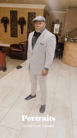 Tamela Mann Instagram - The big 57! 💞🫶🏻
Y’all help me wish the love of my life a Happy Birthday 🎉 #birthdaylove