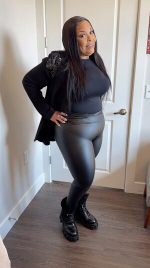 Tamela Mann Instagram - Getting Ready for a Dreamy Date Night! 💫✨✨

Hey lovelies! Tonight is all about love and romance as I get ready for a special date night. Join me as I share my GRWM fit and get dolled up for an evening with My Mann❤️💄💋

#GRWM #DateNightReady #LoveAndRomance #BeautyRoutine #ConfidenceIsKey # MemorableMoments #TGIF