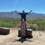 Tamela Mann Instagram - Good morning from paradise ❤️ Who’s painting would you choose?👀😂 Leave a 🤎 for David’s Leave a 💞 for Tams #35years #themanns